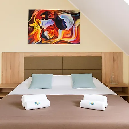 Holiapart Stenga - Kącik Zabaw Dla Dzieci, Przyjazny Czworonogom