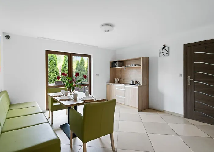 Holiapart Stenga - Kacik Zabaw Dla Dzieci, Przyjazny Czworonogom アパート